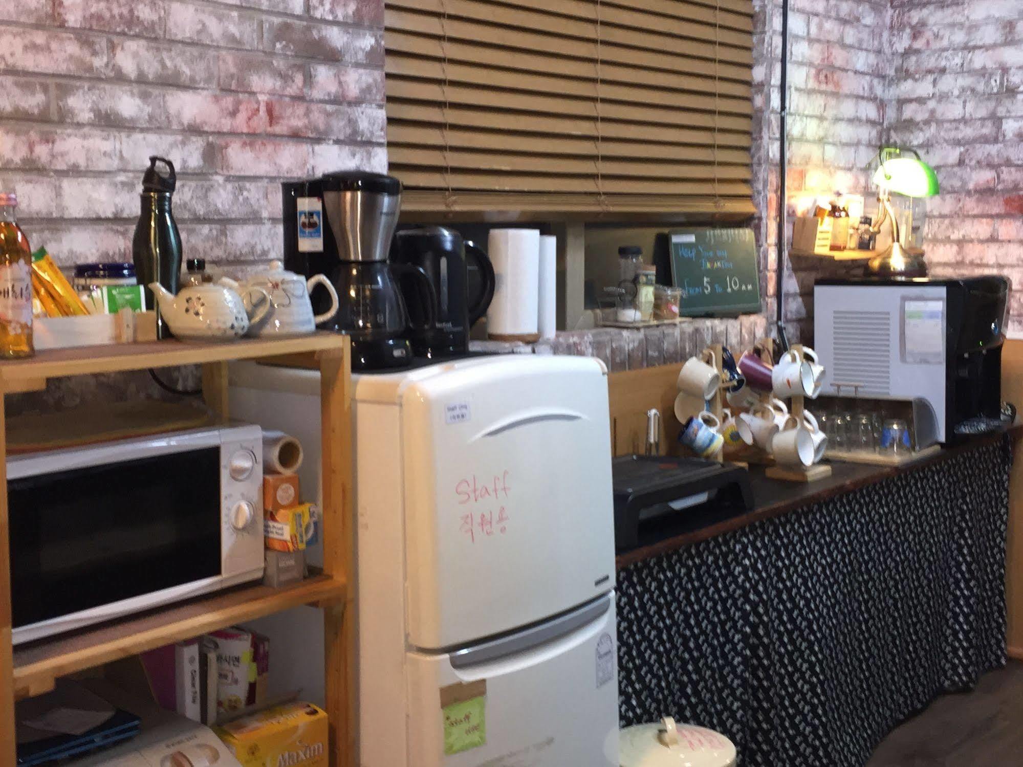 Backpackers In Jeju City Center Extérieur photo